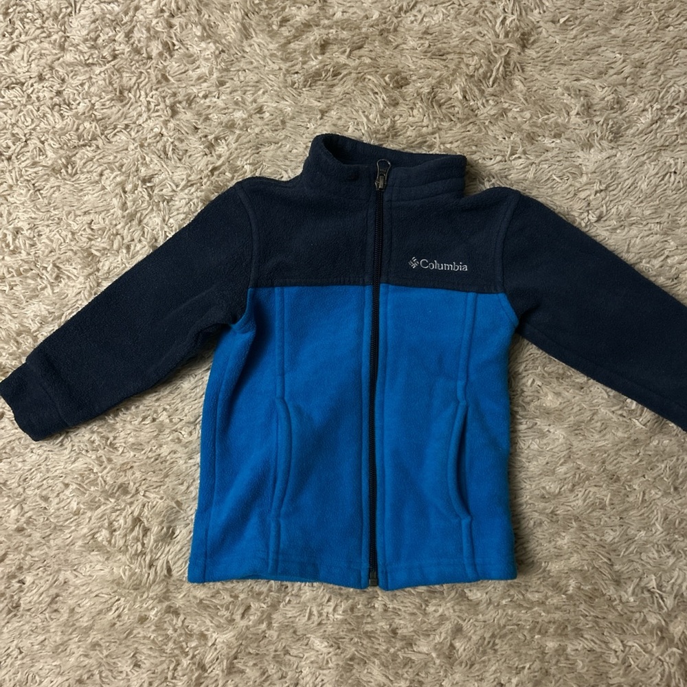 Columbia Two-Tone Fleece Jacket in Blue and Navy